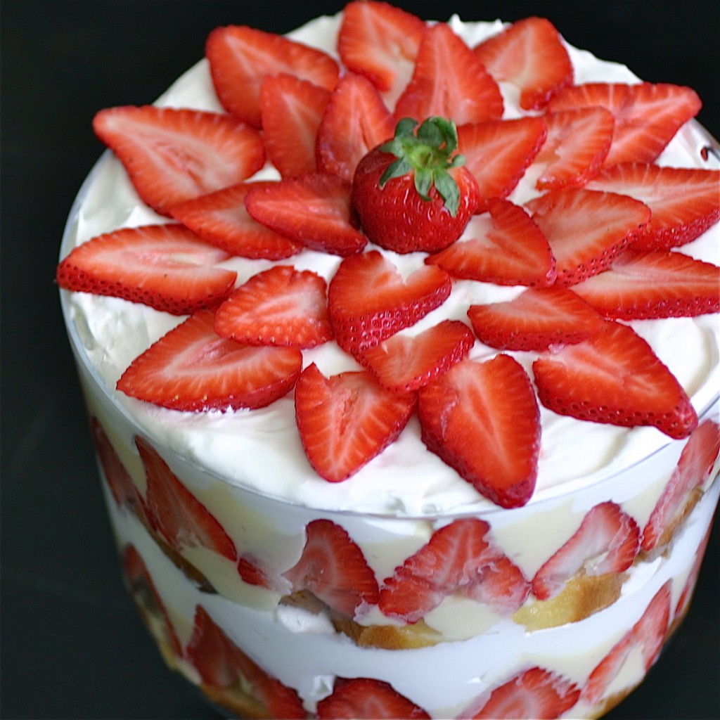 Strawberry Trifle - Deliciously Declassified